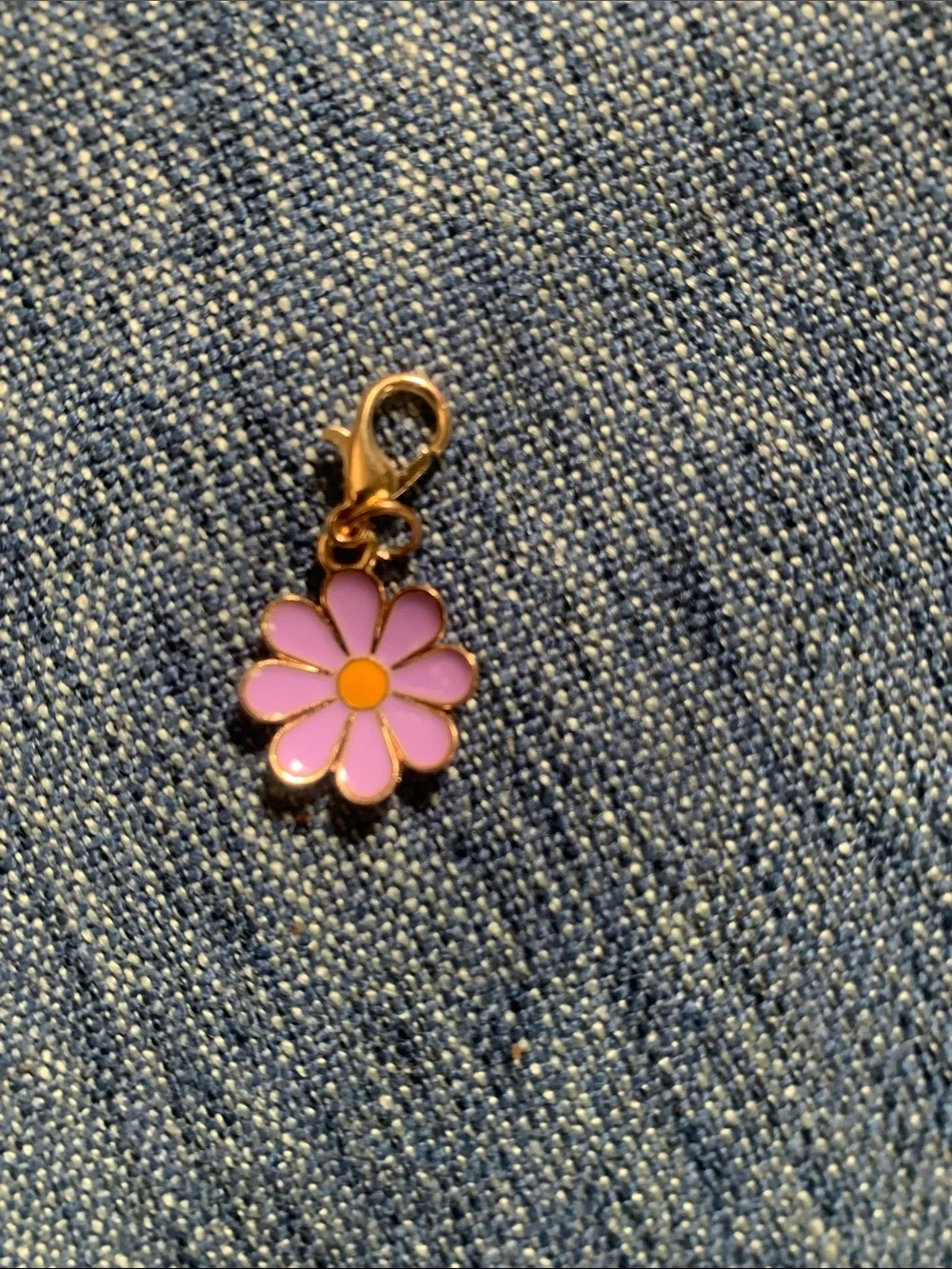 Daisy Enamel Charm with Lobster Clasp random color